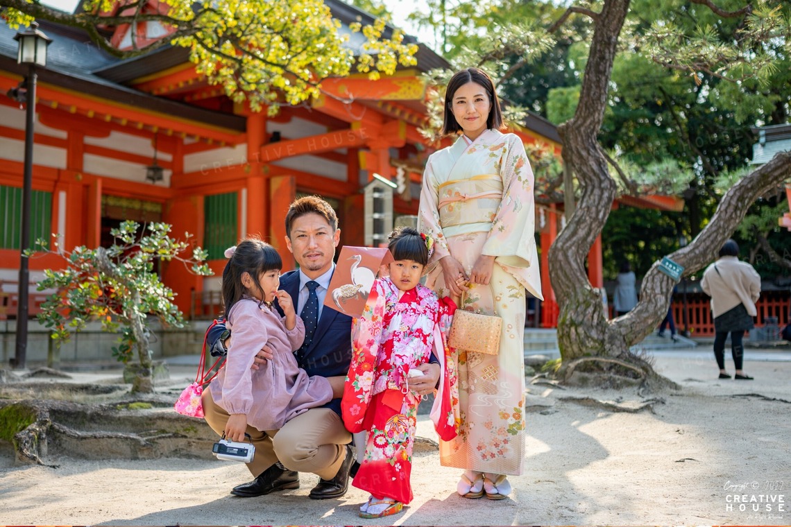 CREATIVE HOUSEが出張撮影した家族写真(キッズ,ベビーフォト)などが写った「七五三」の家族写真