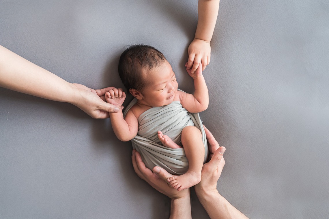 スタジオアルパルカが撮影したニューボーンフォトのアルバム「ニューボーンフォト」