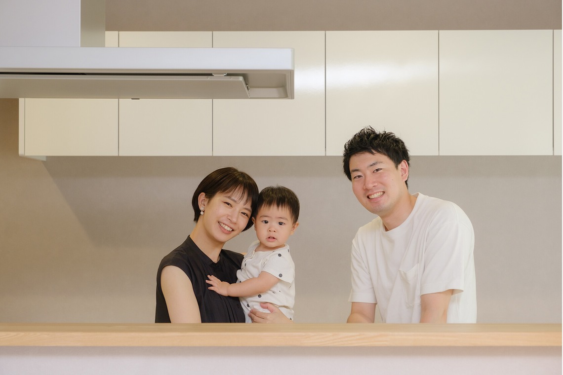 高夏写真店が出張撮影した家族写真(キッズ,ベビーフォト)などが写った「家族写真の撮影」の家族写真