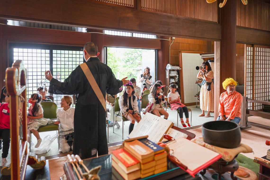 ちずカメラが撮影した「写真家　橘田龍馬さんの子供写真教室の様子」の写真