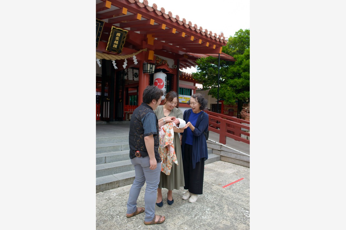 ＥＧＰが撮影した写真のアルバム「沖縄お宮参り」