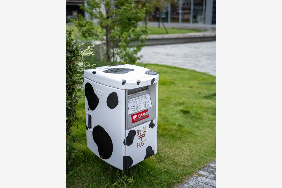 山本浩二が撮影した写真のアルバム「日本各地にて乗り物も含めた多様な物撮り実績集」