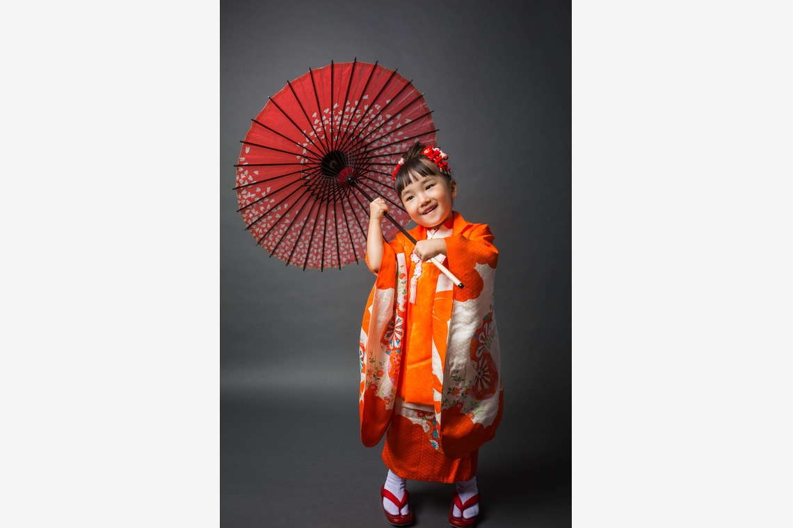 Nobuhiro Toyaが出張撮影した家族写真(キッズ,ベビーフォト)などが写った「七五三フォト@エミリィ代官山スタジオ」の家族写真