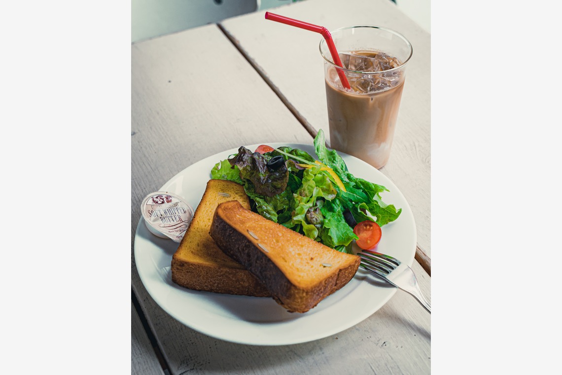 JJ&Co.が撮影した「福岡市　カフェ　SNS用商品撮影、外観・内装撮影」の写真