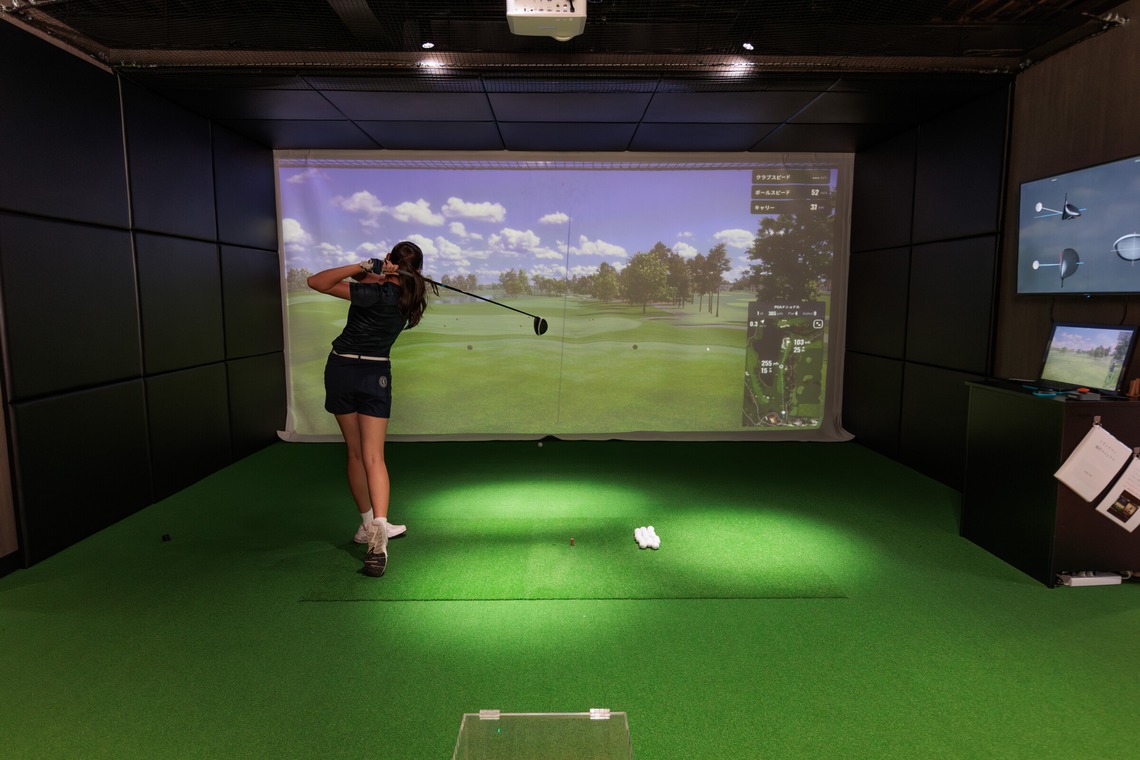 イトウ　ノブミチが撮影した「インドアゴルフ練習場撮影例_01」の写真