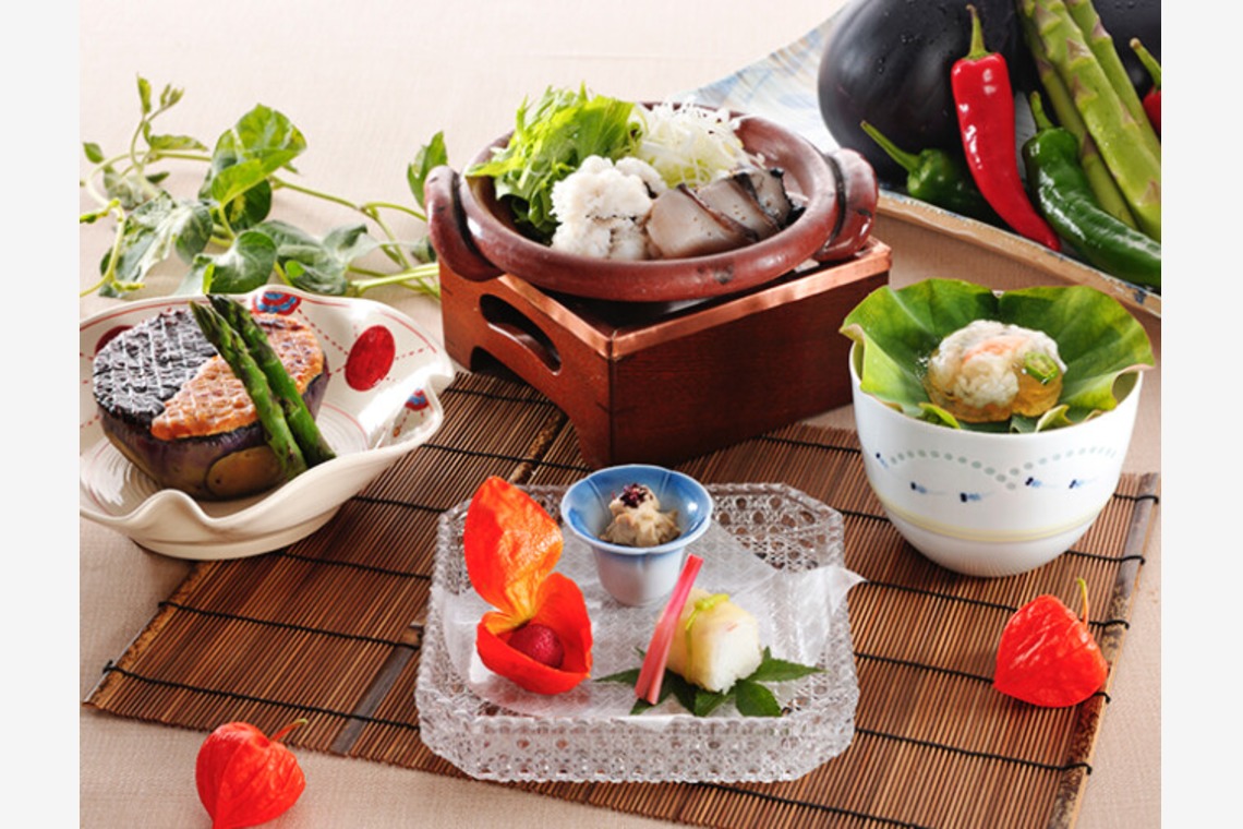 有限会社　澤田スタジオが撮影した写真のアルバム「料理、コース、集合」