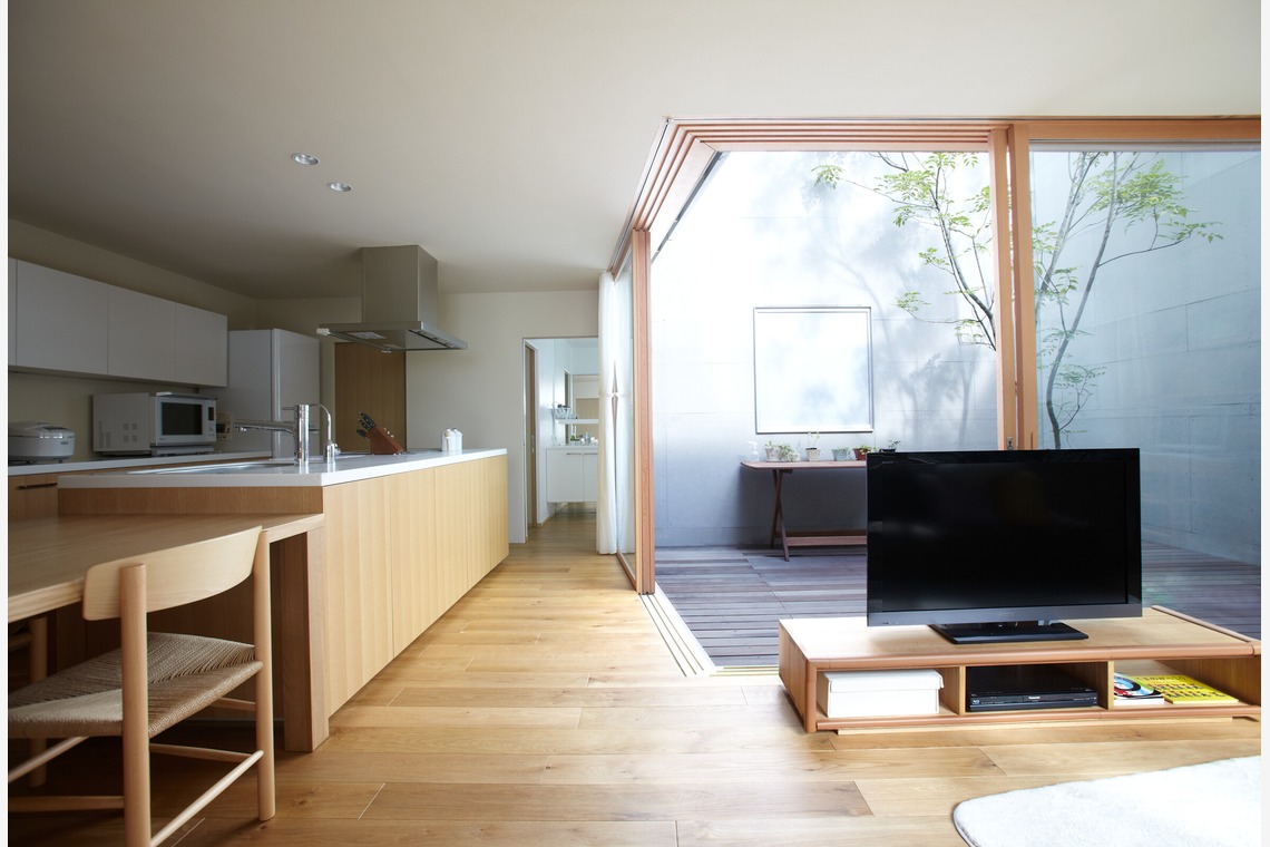 アドネフォトが撮影した写真のアルバム「建物」