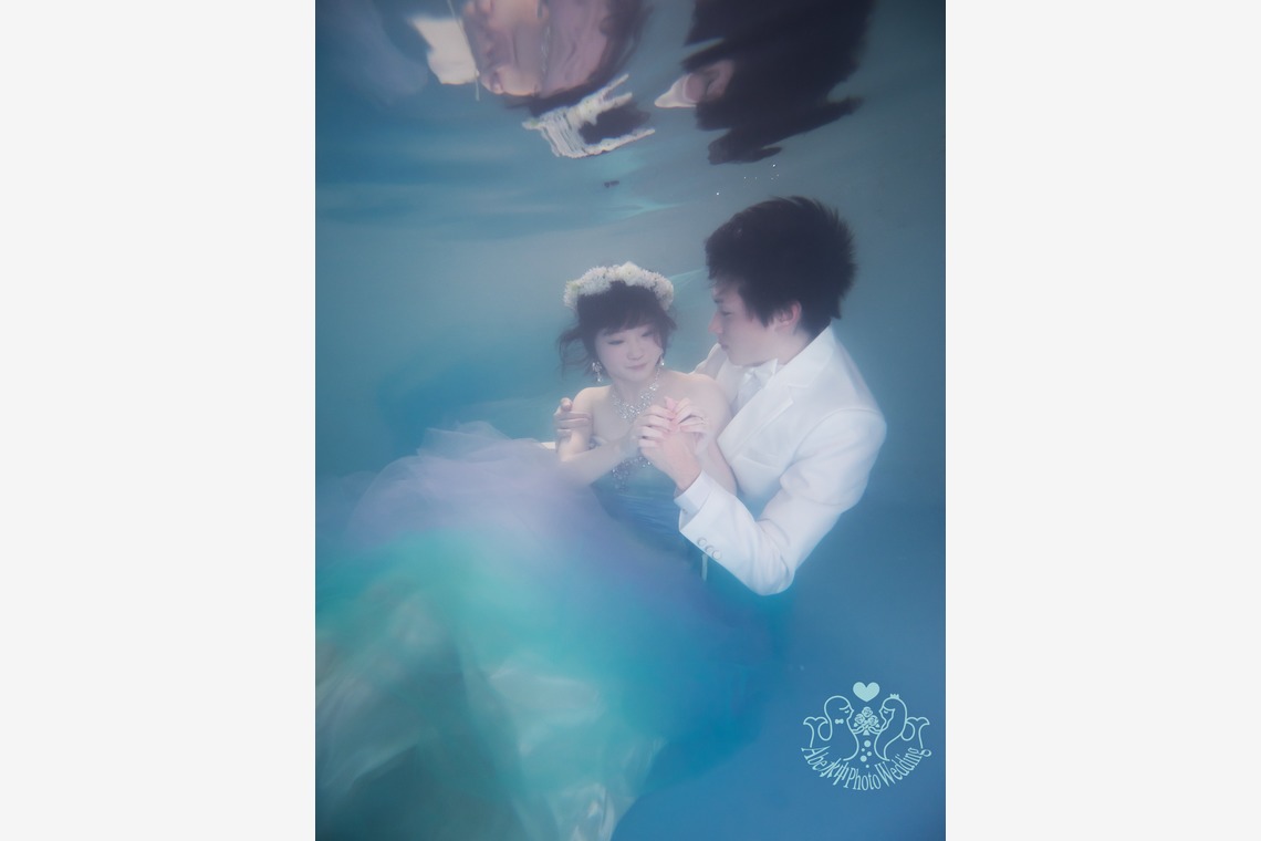 Abe水中フォトウェディング