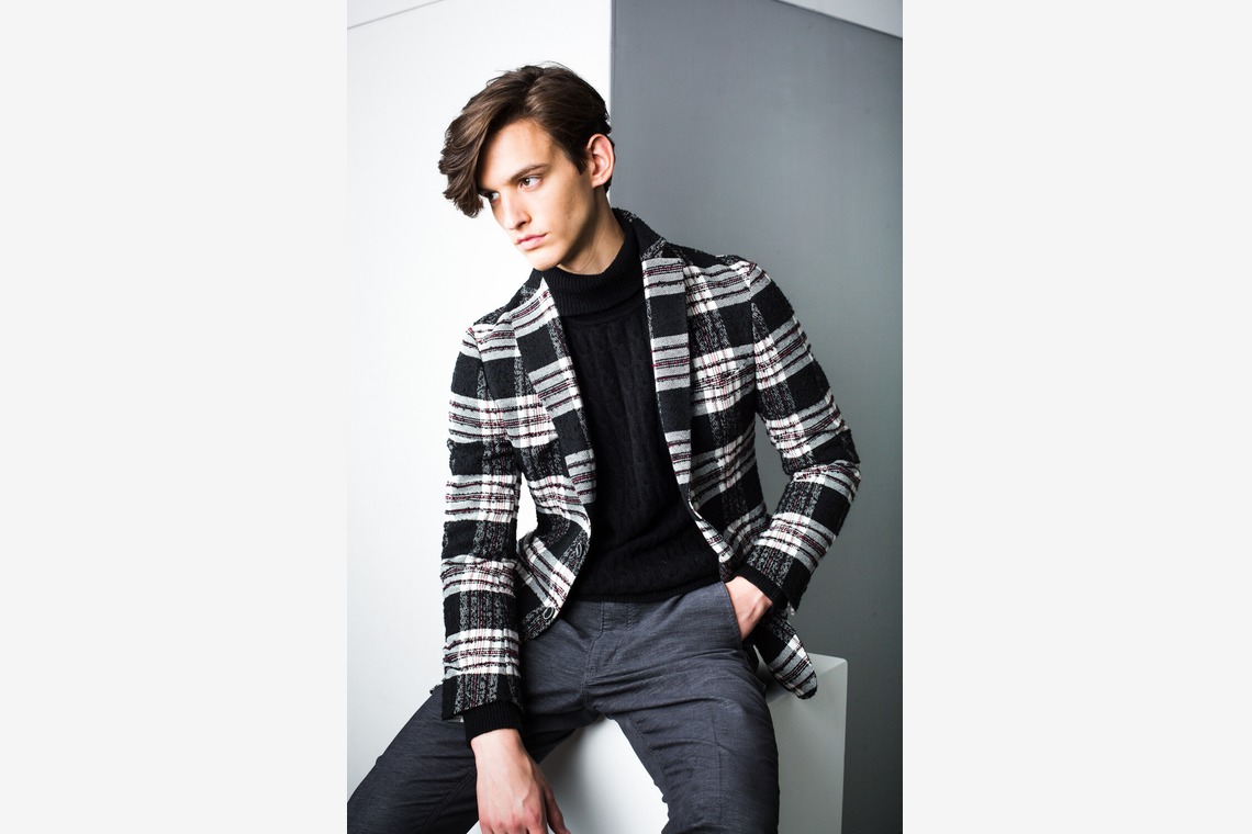 恩田拓治写真事務所が撮影した写真のアルバム「アパレル撮影」