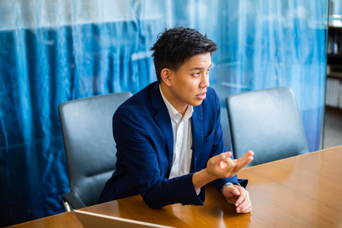 幡原裕治が撮影した「オフィス」の写真