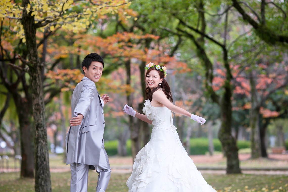 KIKIウェディングが撮影した写真のアルバム「紅葉の広島城と公園」