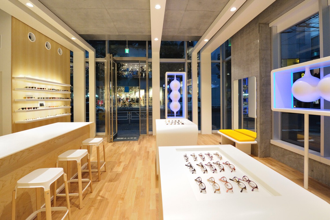 有限会社　澤田スタジオが撮影した「店舗撮影　メガネ」の写真