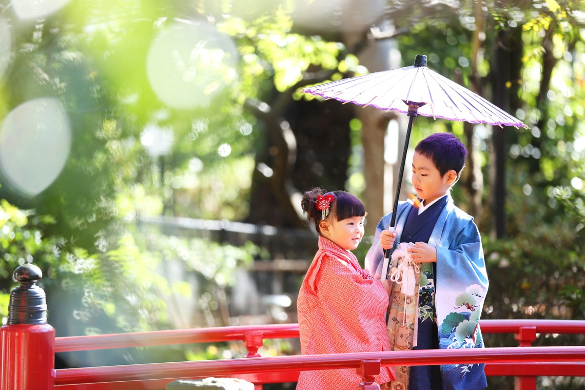 出張撮影HUG TIMEが出張撮影した家族写真(キッズ,ベビーフォト)などが写った「七五三記念撮影＠世田谷八幡宮・東京」の家族写真