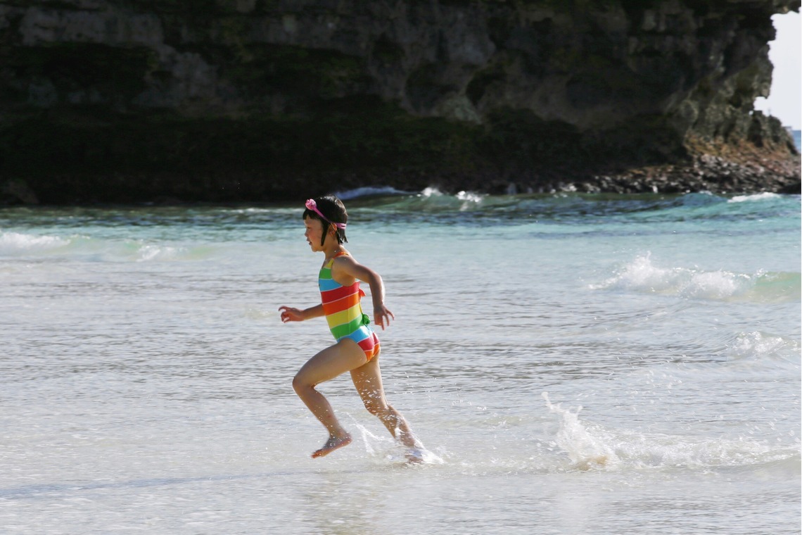 ateliemilyが出張撮影した家族写真(キッズ,ベビーフォト)などが写った「子どもたち、引率カメラマン」の家族写真