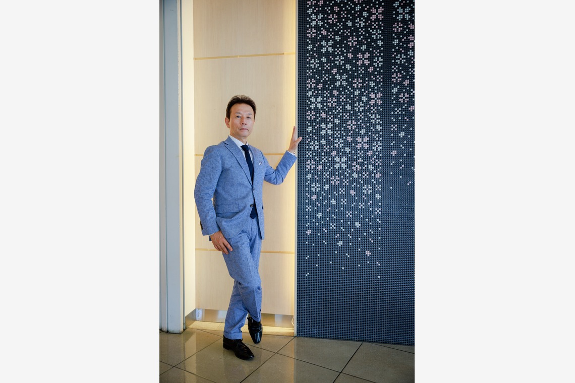 ちずカメラが撮影した「スーツ」の写真