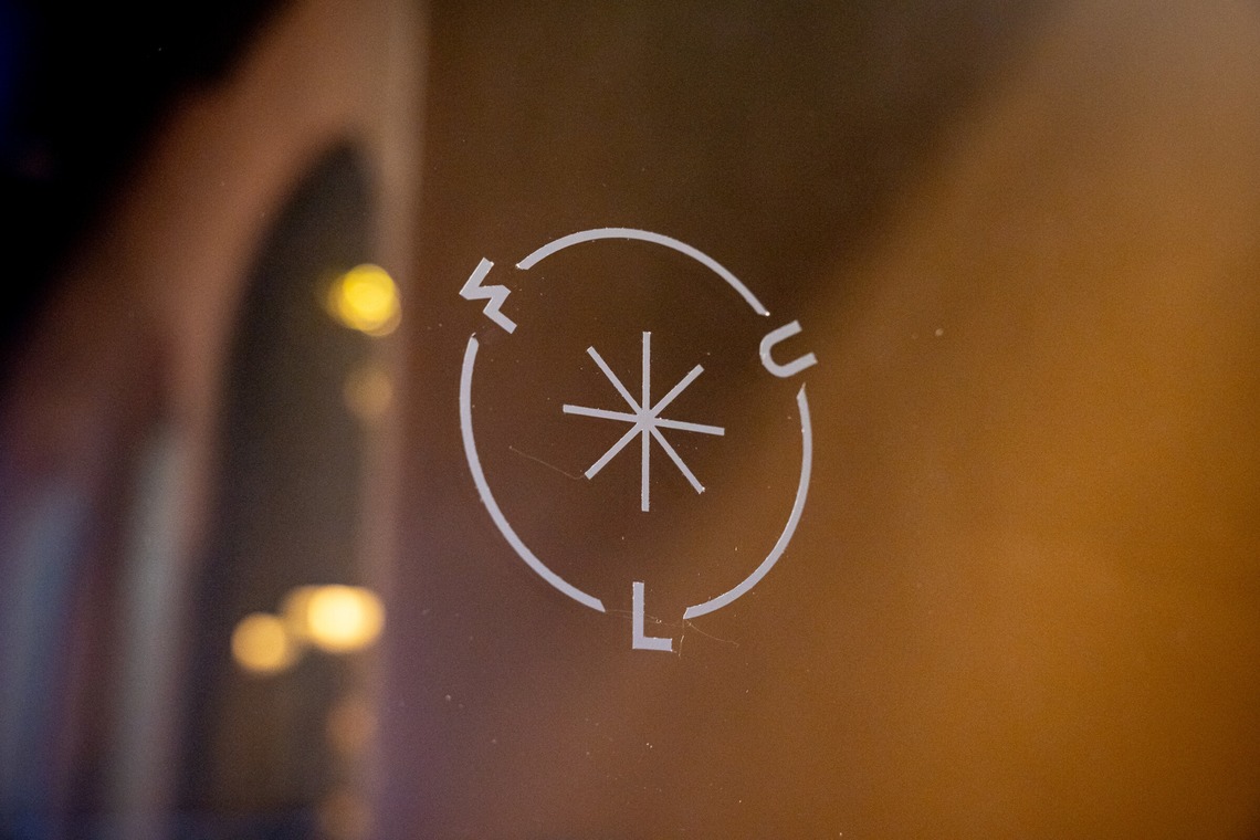 takumatravelが撮影した「ミュージックバー撮影」の写真