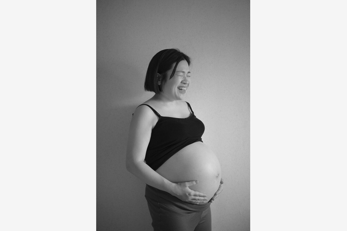 濱田茉里が撮影した写真のアルバム「マタニティ」