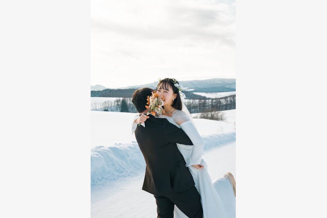 須田桃加が撮影した写真のアルバム「美瑛前撮り撮影」