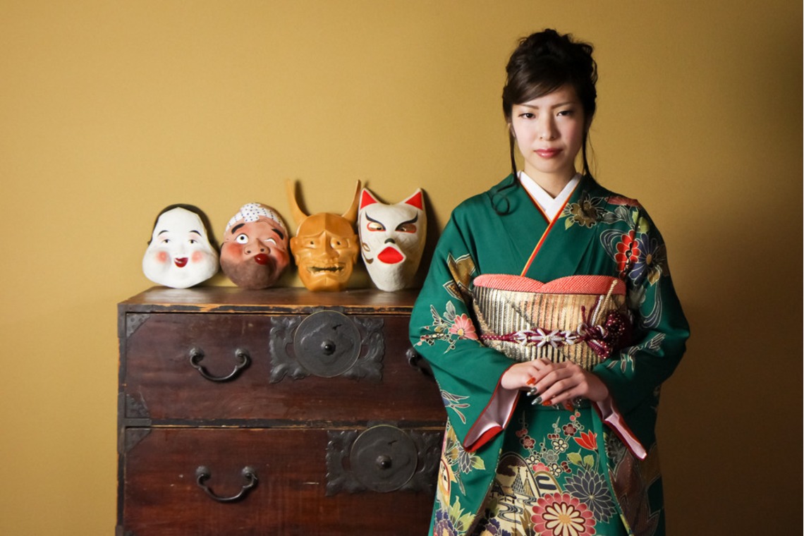 スマイルハンターが出張撮影した家族写真(キッズ,ベビーフォト)などが写った「成人式フォト」の家族写真