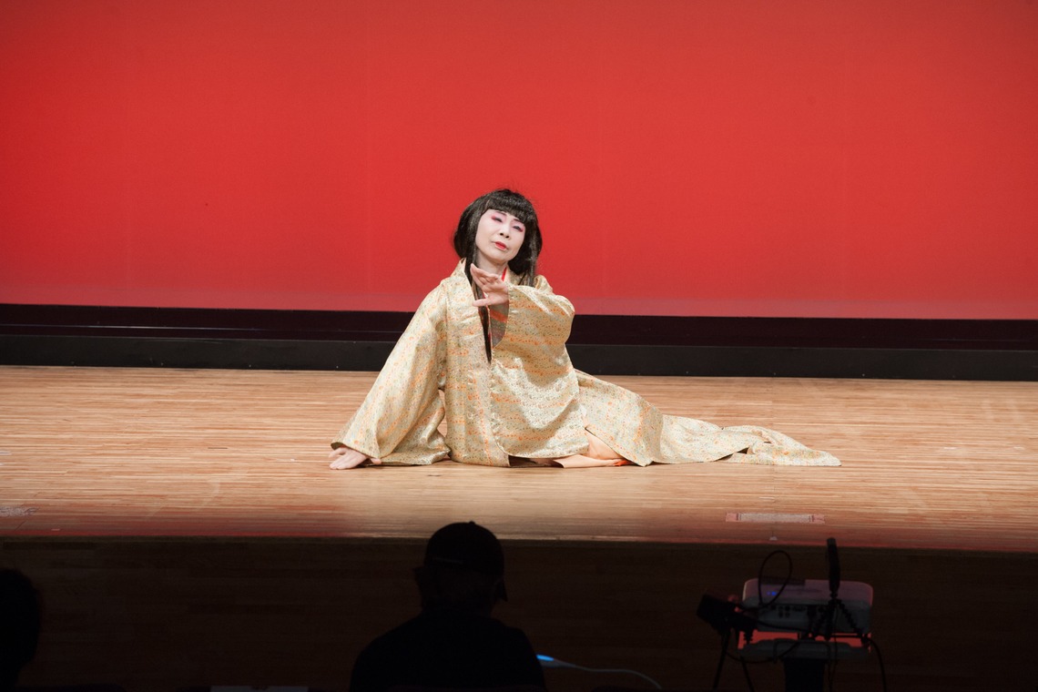 十時写真事務所が撮影した「踊り」の写真