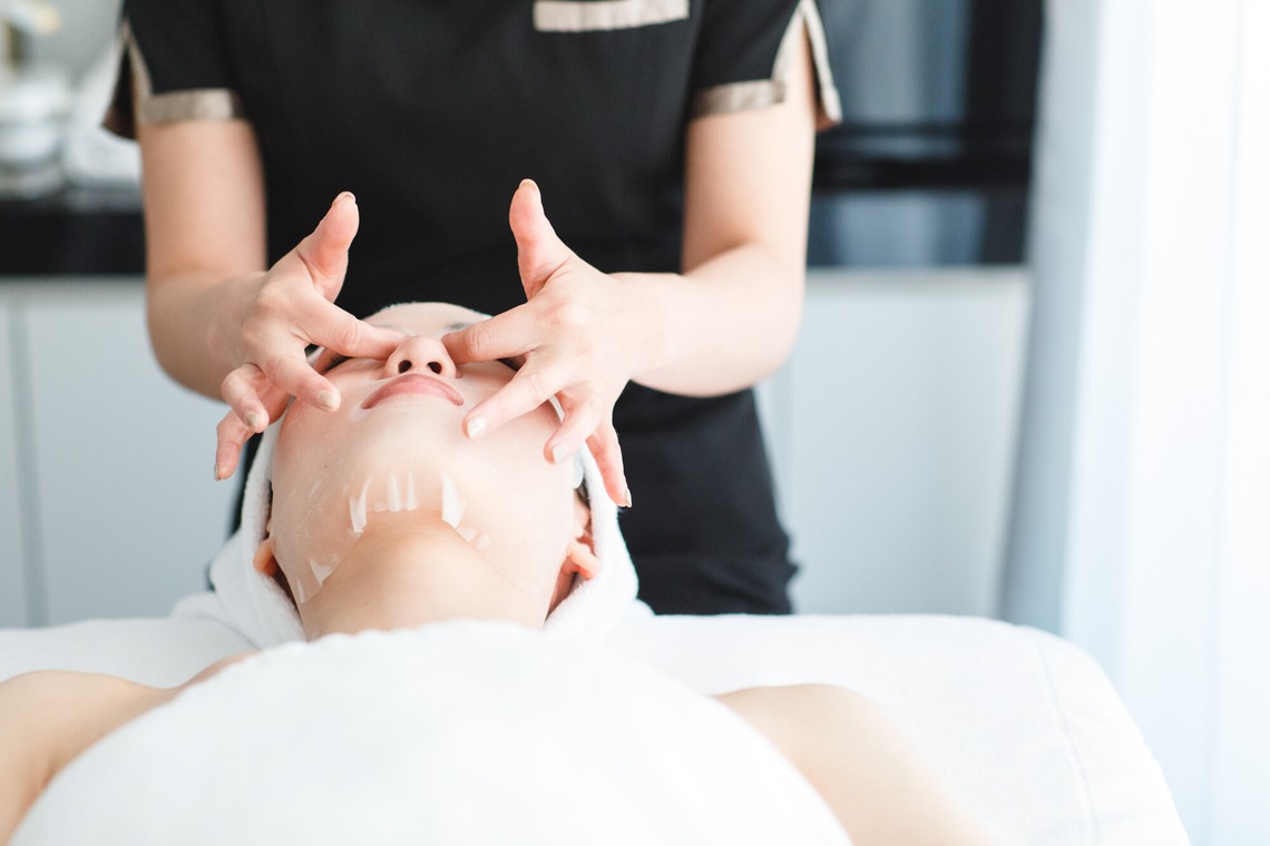 uno e creative act.が撮影した「札幌の隠れ家的美容エステサロン」の写真