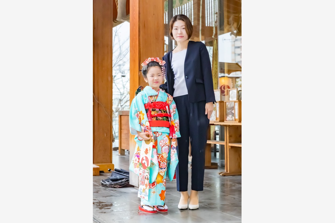 フォトスタジオENOが出張撮影した家族写真(キッズ,ベビーフォト)などが写った「七五三」の家族写真