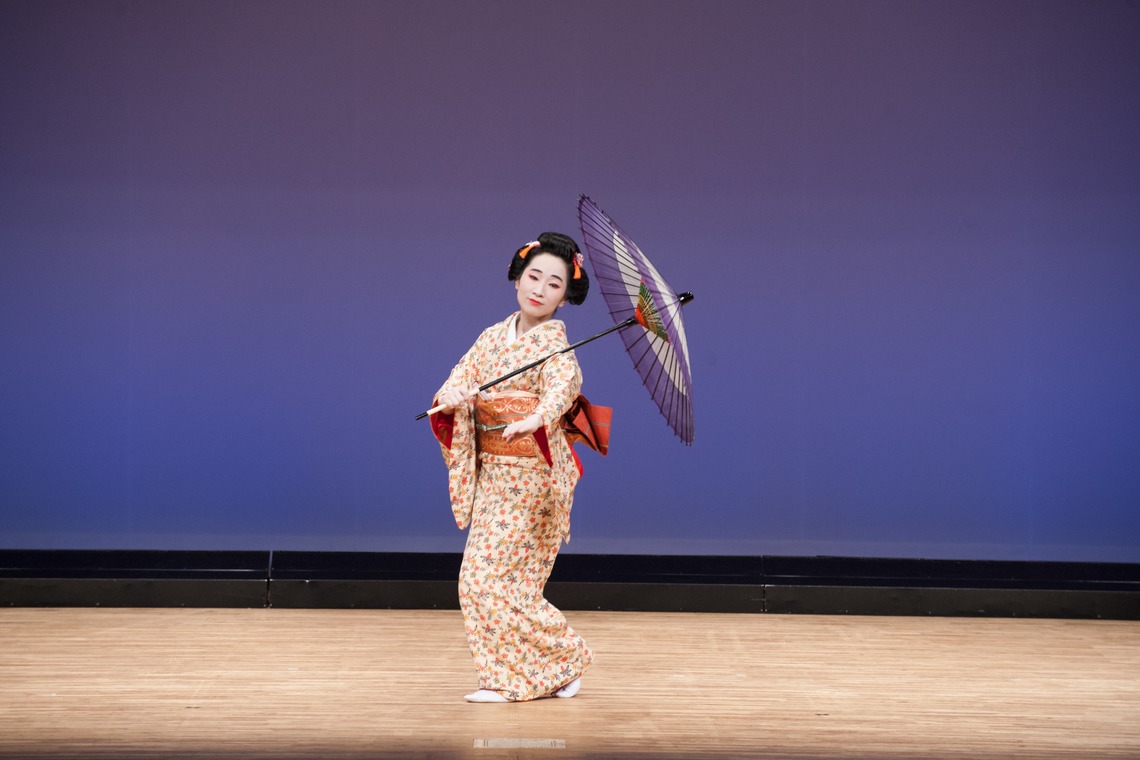 十時写真事務所が撮影した「踊り」の写真