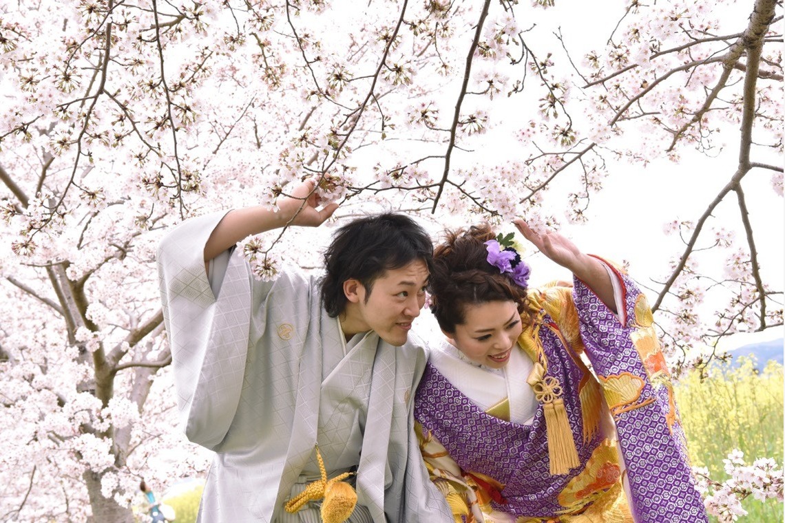 キキフォトワークスが撮影した「桜の季節の和装前撮り」の写真
