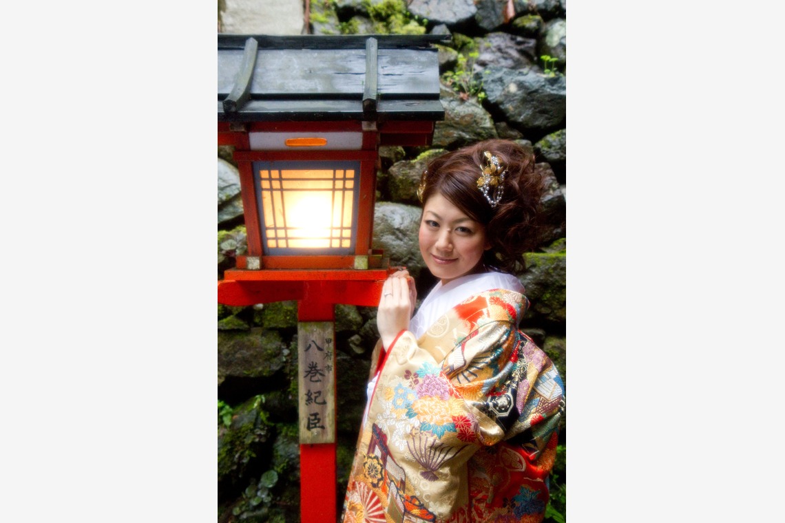 Photo of wedding kimono taken by Smilehunter