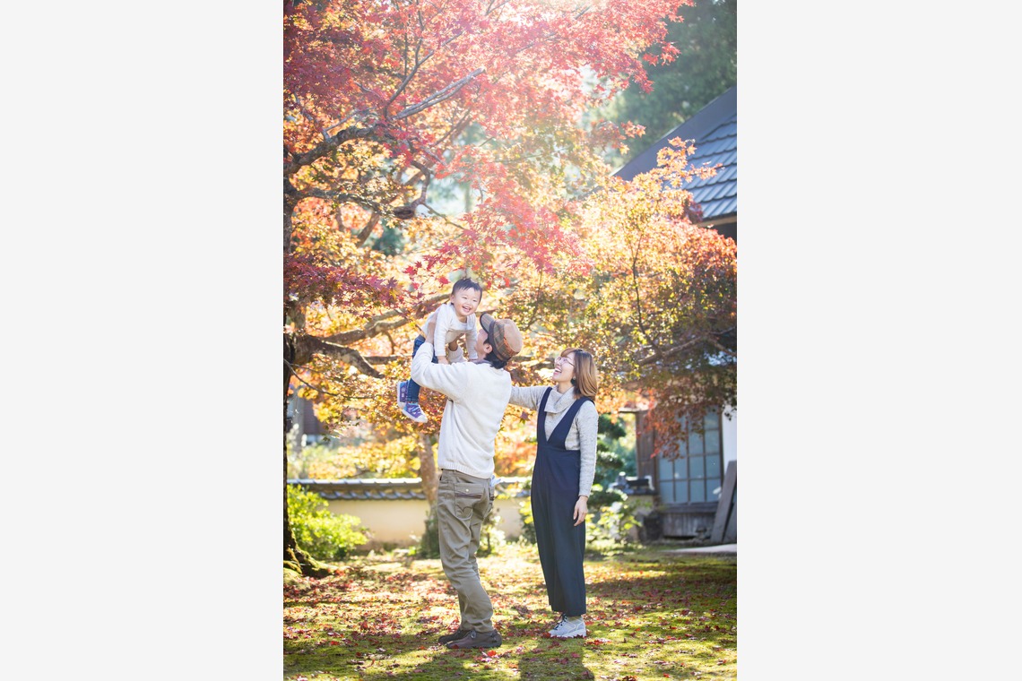 酒井大輔が出張撮影した家族写真(キッズ,ベビーフォト)などが写った「七五三撮影、家族写真」の家族写真