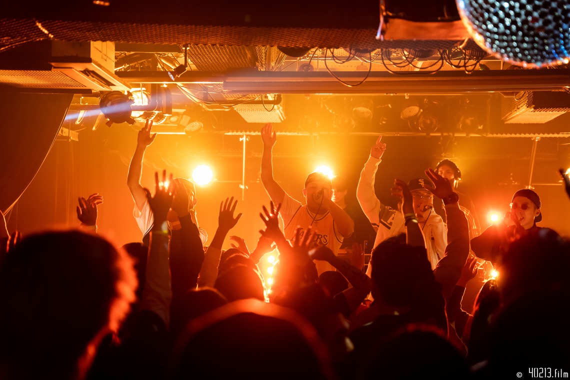 塩川善之（40213.film）が撮影した「フェス・クラブ・ライブハウス・アーティストライブ・パーティースナップ撮影」の写真