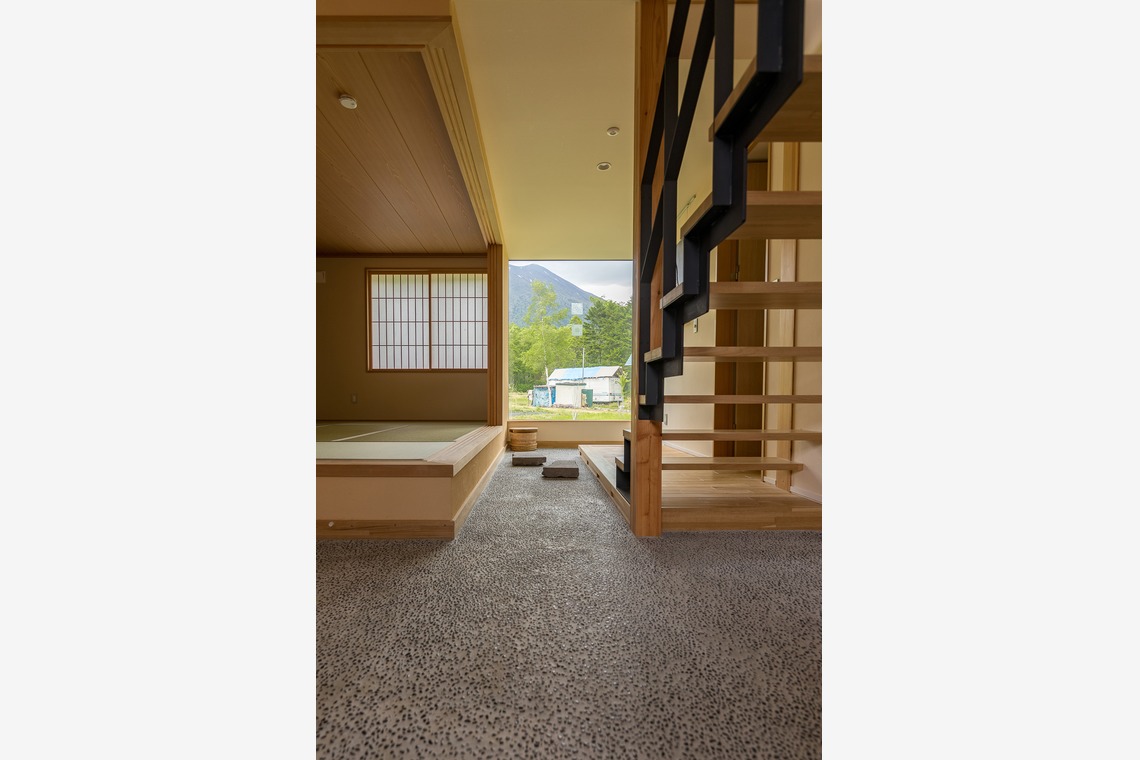 村川写真事務所が撮影した「札幌　住宅　建築　竣功写真　商業施設　飲食店　内観　外観」の写真