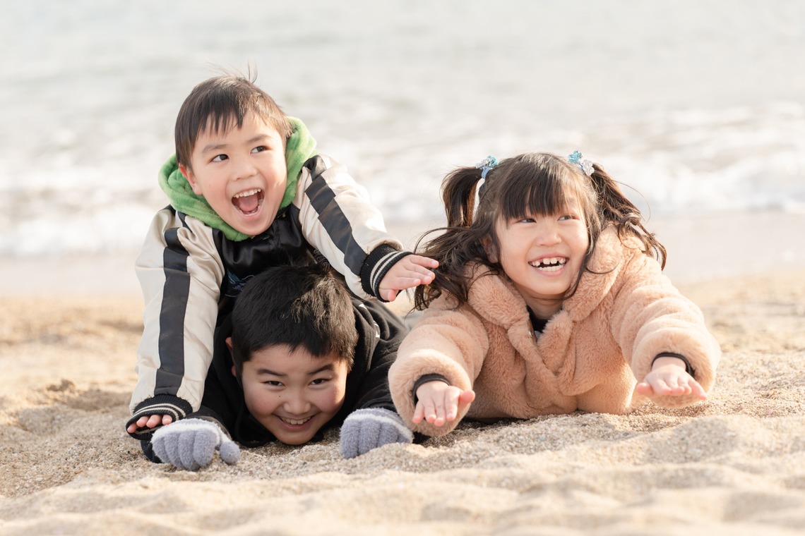 福永写真事務所が撮影した写真のアルバム「家族写真（須磨海岸）」