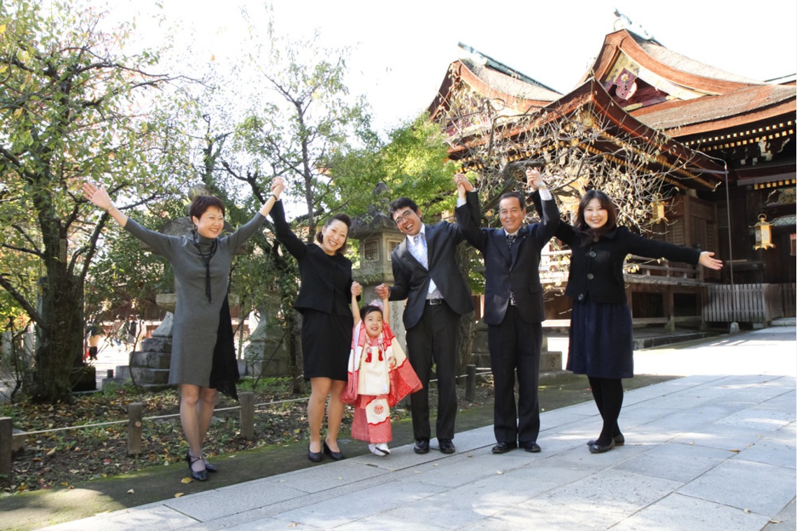 スマイルハンターが出張撮影した家族写真(キッズ,ベビーフォト)などが写った「七五三ロケーション撮影」の家族写真