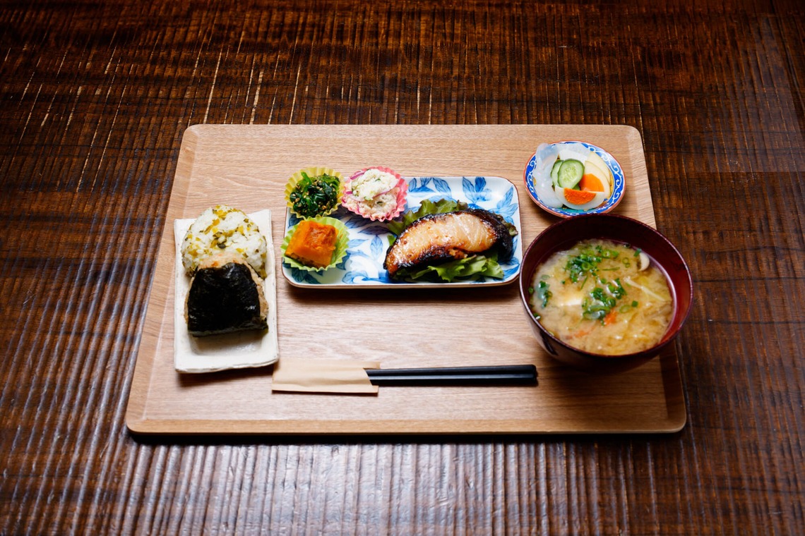遠藤雄介・JEADO Worksが撮影した写真のアルバム「定食屋 味噌五郎でフード撮影を行いました。」