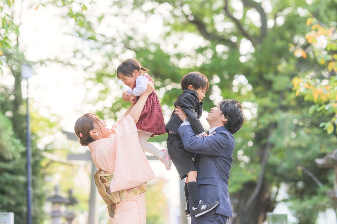 萬代　一樹が出張撮影した家族写真(キッズ,ベビーフォト)などが写った「七五三」の家族写真