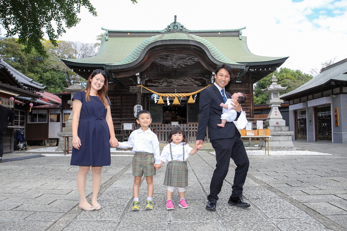 なかがわさとみが出張撮影した家族写真(キッズ,ベビーフォト)などが写った「お宮参りご家族写真撮影」の家族写真