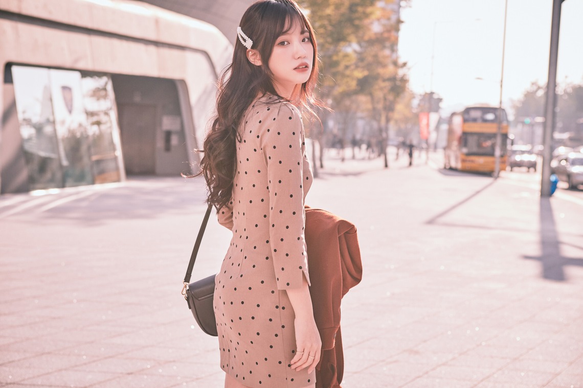 倉木ノエルが撮影した「ポートレート広告」の写真