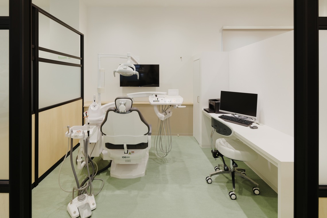 井上隆司が撮影した写真のアルバム「建築写真 大阪」