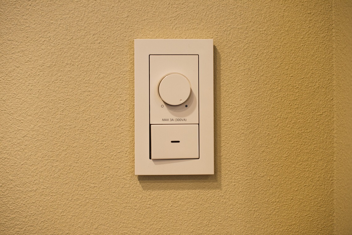 幡原裕治が撮影した「内観」の写真