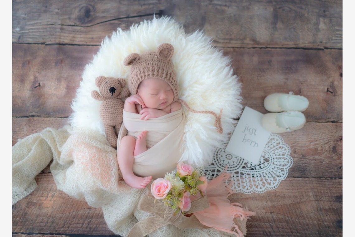 フォトラビが撮影した「ご自宅でニューボーンフォト」の写真