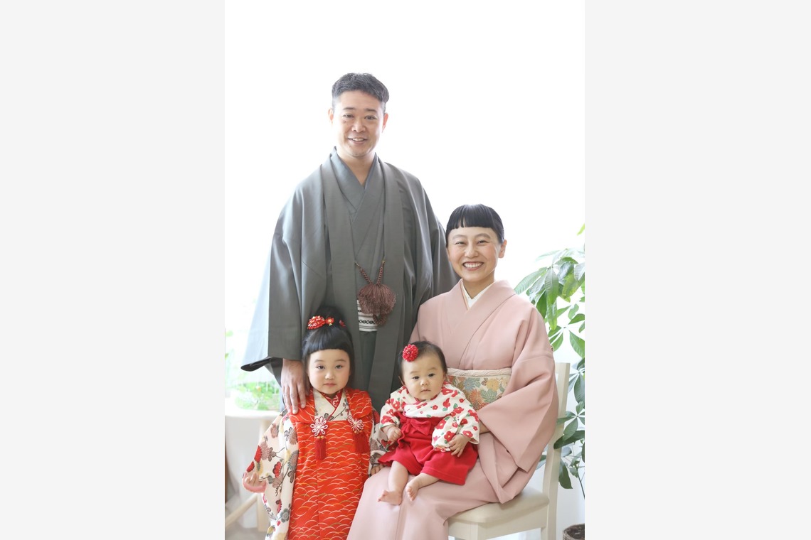 出張撮影HUG TIMEが撮影したエンゲージメントフォトのアルバム「七五三出張撮影＠神社」