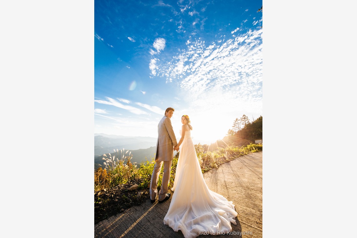 -R-studio アールスタジオが撮影した写真のアルバム「ウェディング当日、洋和装前撮り、後撮り、エンゲージメントフォトなどすべてを含むポートフォリオです。」