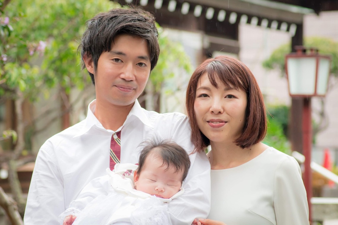 かわもとえつこが出張撮影した家族写真(キッズ,ベビーフォト)などが写った「ニューボーンフォト」の家族写真