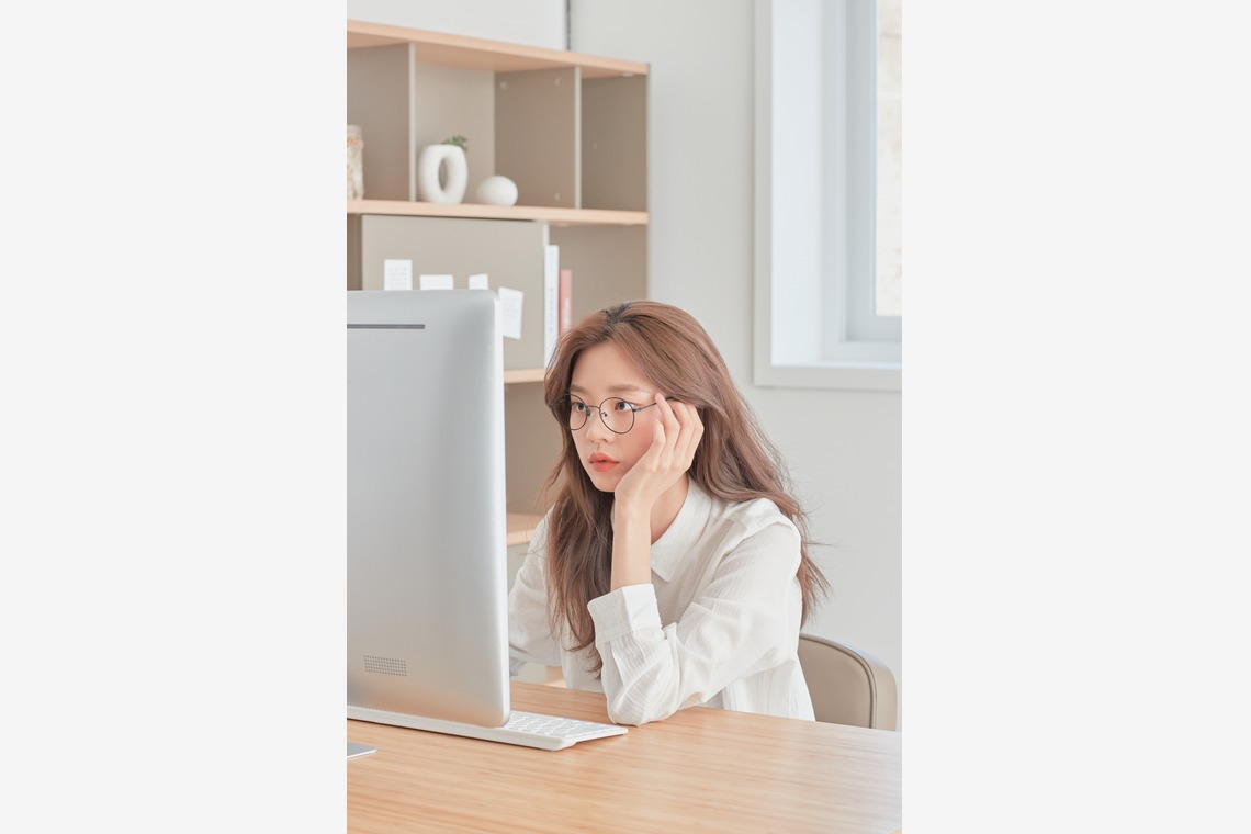 倉木ノエルが撮影した「ポートレート広告」の写真