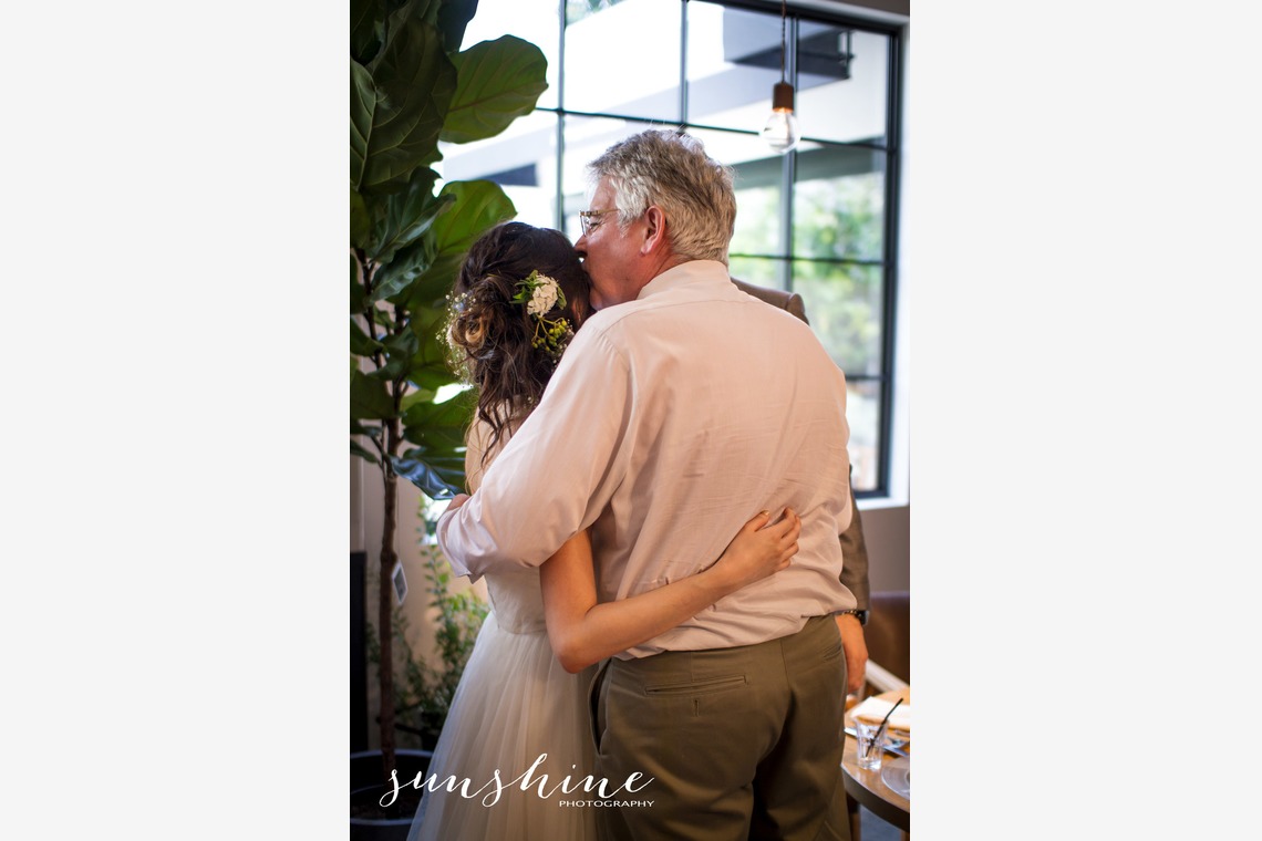 Sunshine Photographyが撮影した写真のアルバム「ジョシュ＆マリン：ウェディング」