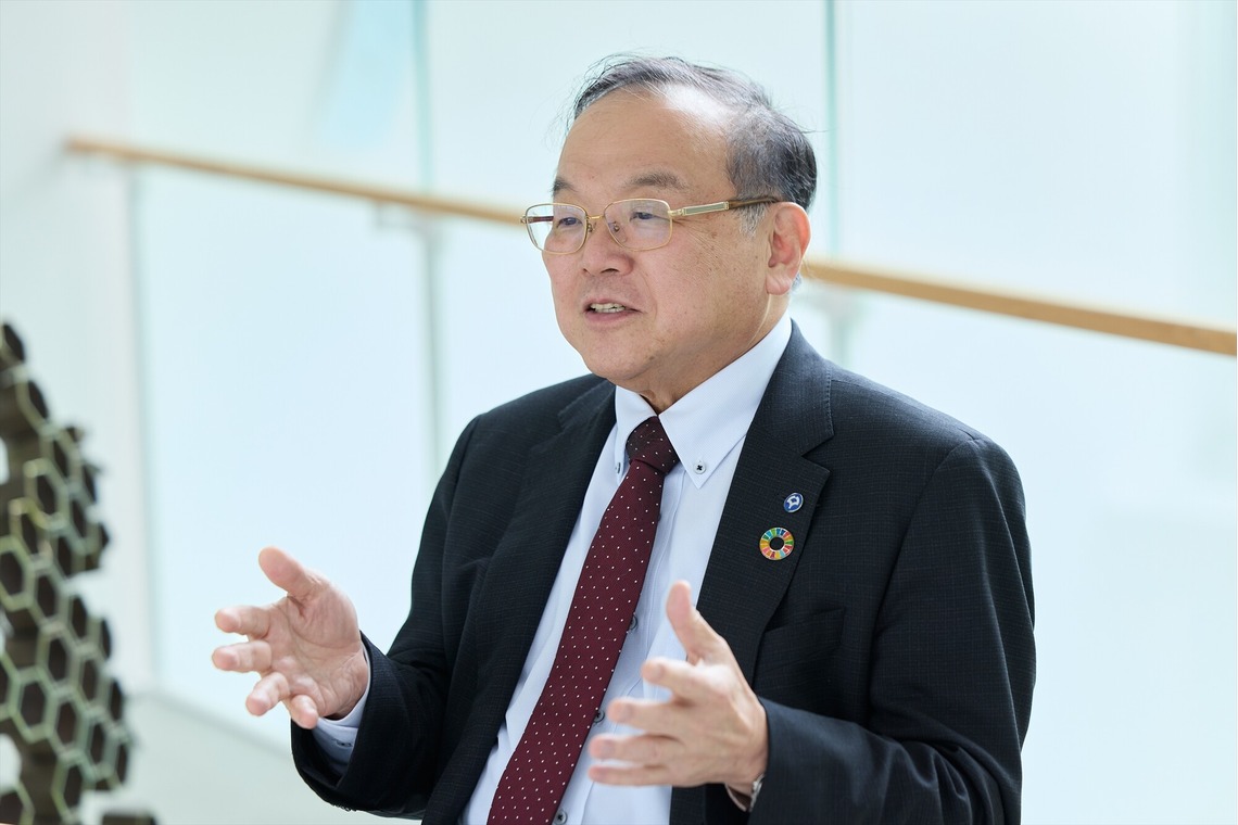 SHO HASEGAWAが撮影した写真のアルバム「大阪大学教授・アース製薬社長対談インタビュー」