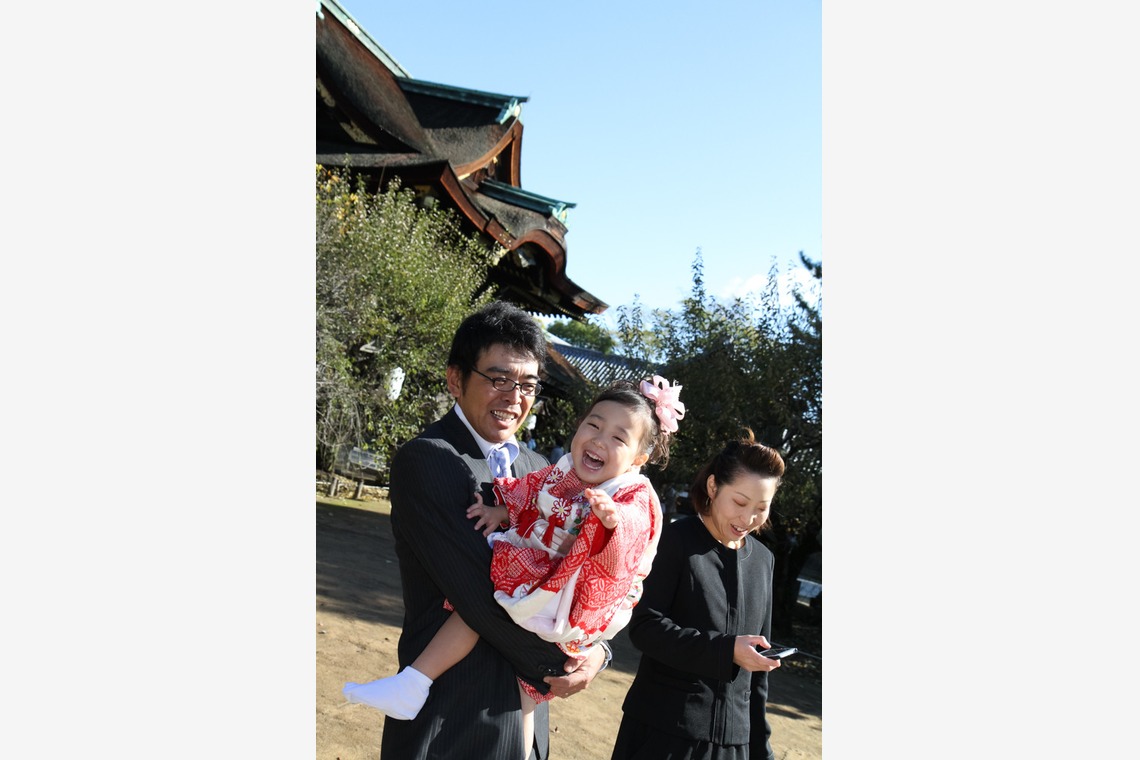 スマイルハンターが出張撮影した家族写真(キッズ,ベビーフォト)などが写った「七五三ロケーション撮影」の家族写真