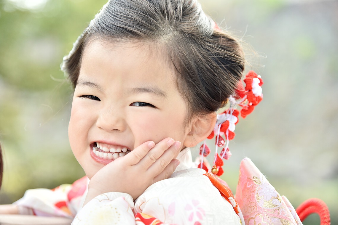 66 atelierが出張撮影した家族写真(キッズ,ベビーフォト)などが写った「記念」の家族写真