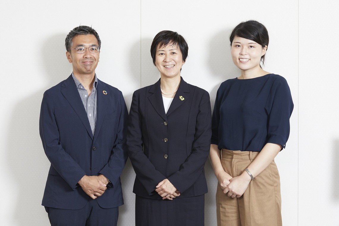 田中真光写真事務所が撮影した「取材、インタビューカット」の写真